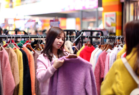 <b>第七届大朗毛衣节将在大朗毛织贸易中心举办</b>